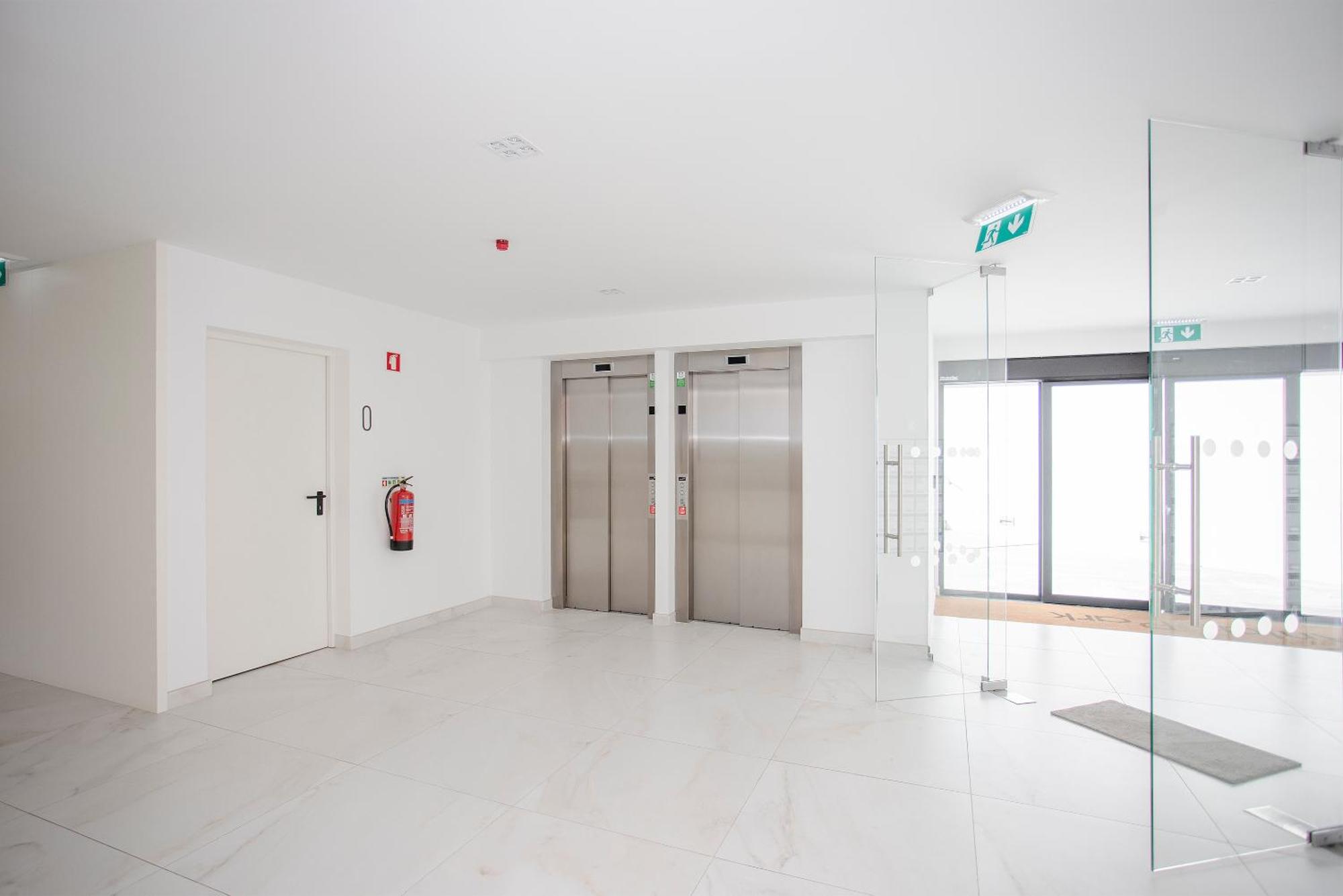 Liiiving In Porto - Dragao Pool View Apartment Bagian luar foto